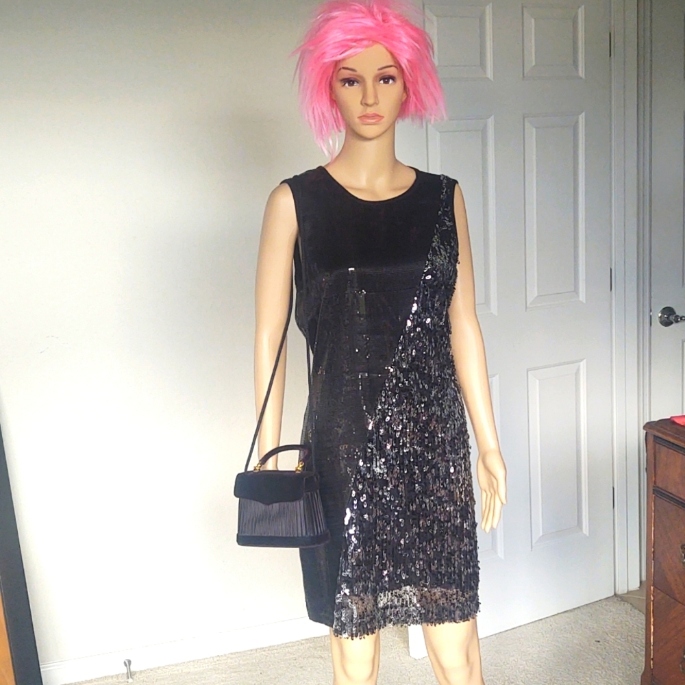 Argenti Sleeveless Sequined Dress